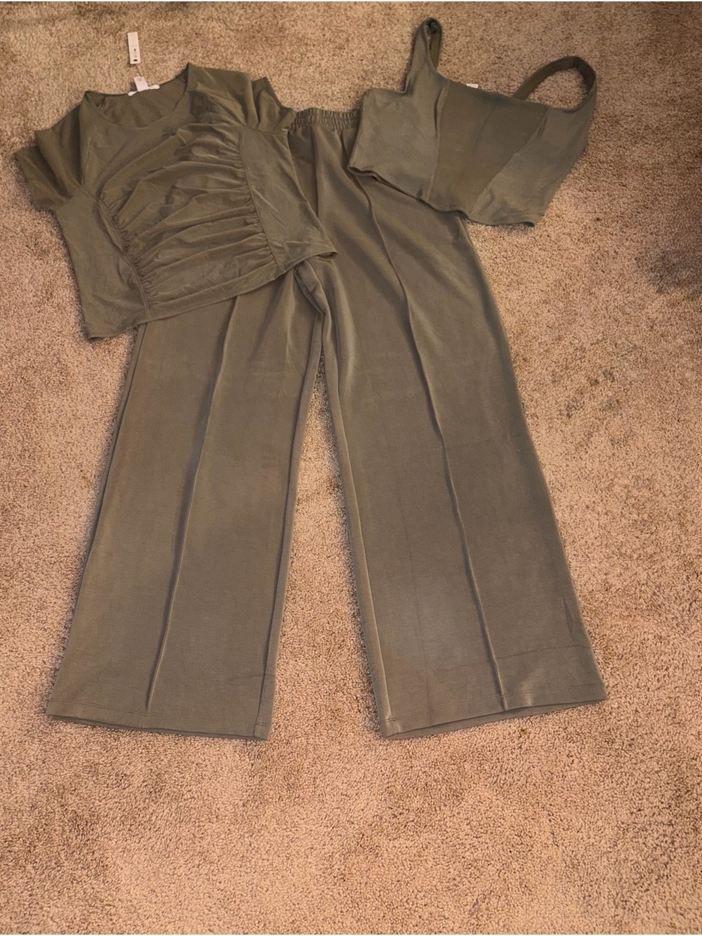 NWT VS Women’s 3pc Wide-Leg Pants & Crop Top Set